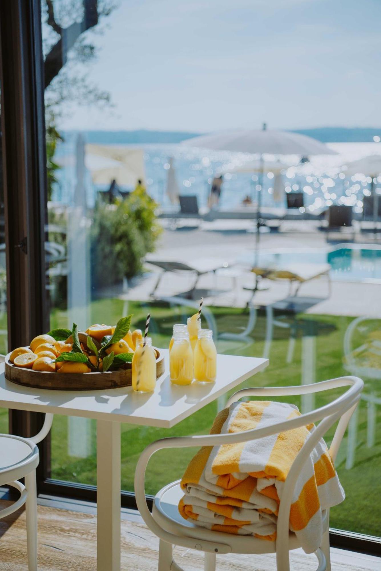 Aqva Boutique Hotel (Adults Only) ซีร์มิโอเน ภายนอก รูปภาพ