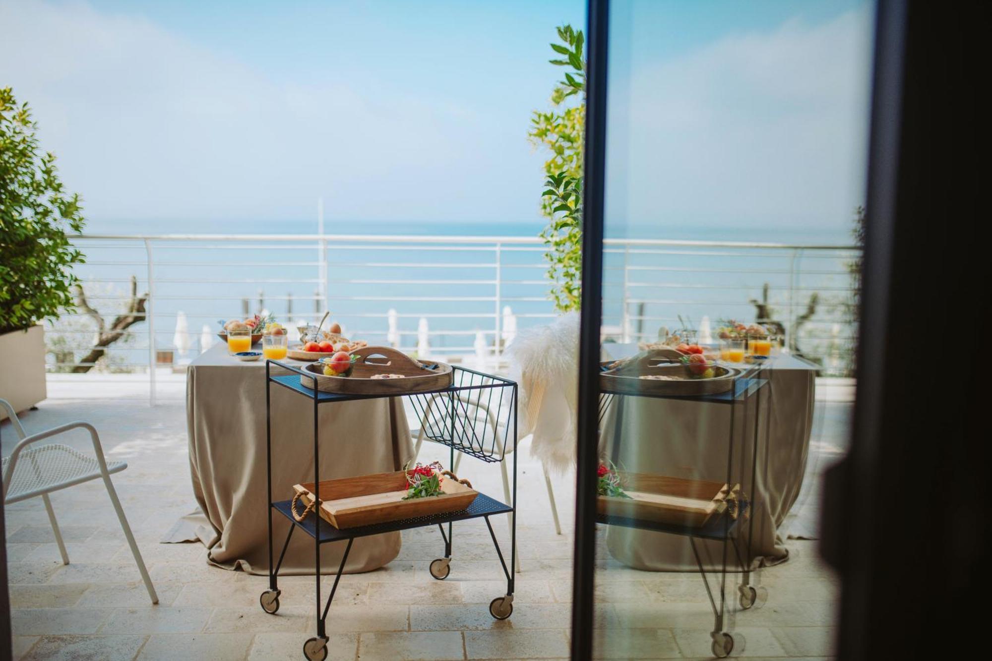 Aqva Boutique Hotel (Adults Only) ซีร์มิโอเน ภายนอก รูปภาพ