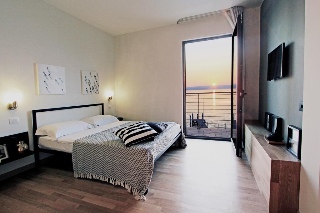 Aqva Boutique Hotel (Adults Only) ซีร์มิโอเน ภายนอก รูปภาพ